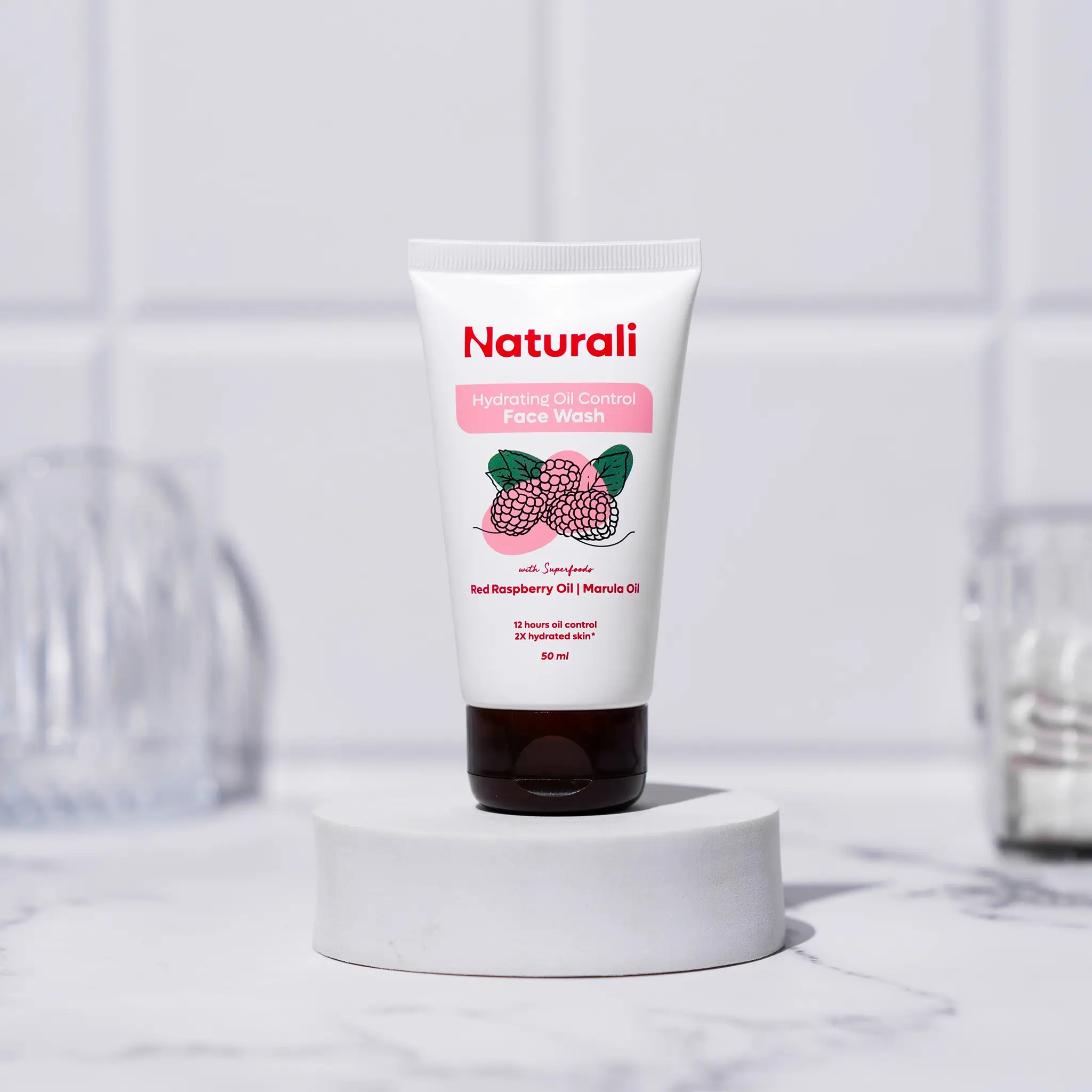 Naturali Hydrating Oil Control Facewash with Red Raspberry and Marula - Image 3