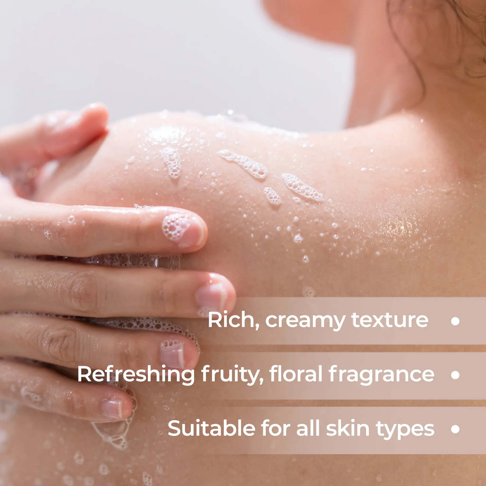 Naturali Shower Essentials - Deep Moisturising Body Wash + Loofah - Image 7